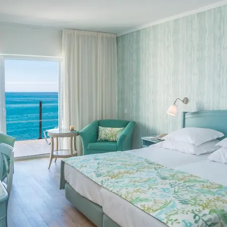 Ξενοδοχείο με διαμερίσματα Pestana Madeira Club 5*